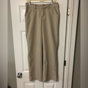 Patagonia Lightweight/Hiking Pants Khaki/Tan Women’s Size 8 Inseam 30 inches